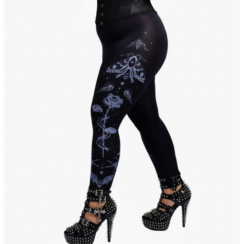 TORRID Nightfall "Gothic Totem" Full Length Printed Legging NWT Size 4X - Picture 4 of 12